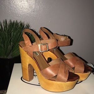 Steve Madden Leather Platform Sandal